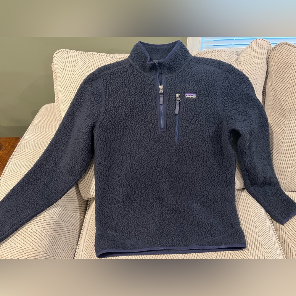 Patagonia Navy Retro Fleece Big Boys size 16-18/XXL